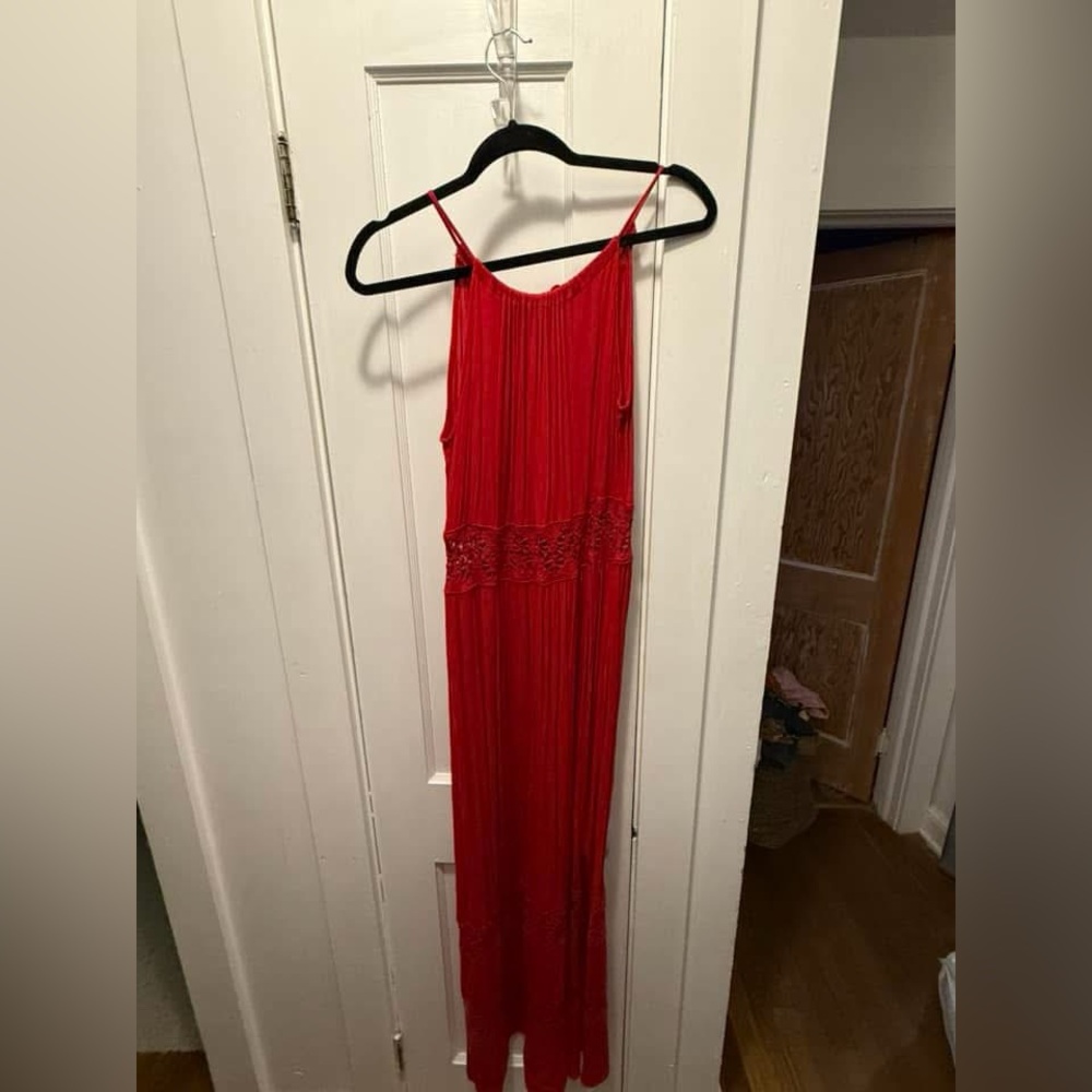 Elegant Red Sleeveless Dress